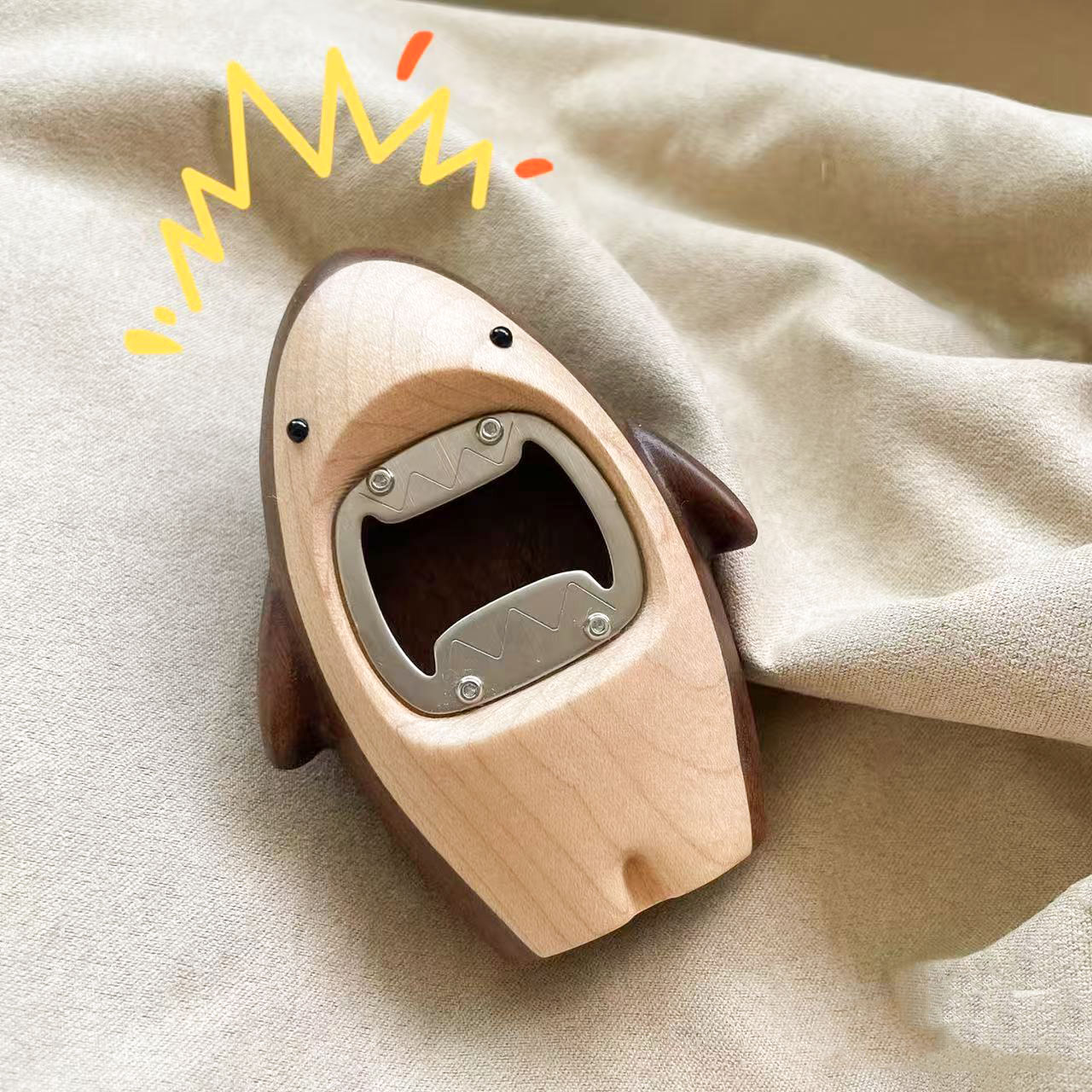 Creativo apribottiglie in legn - Kitchen Gadgets For Gifts recensione e prezzo
