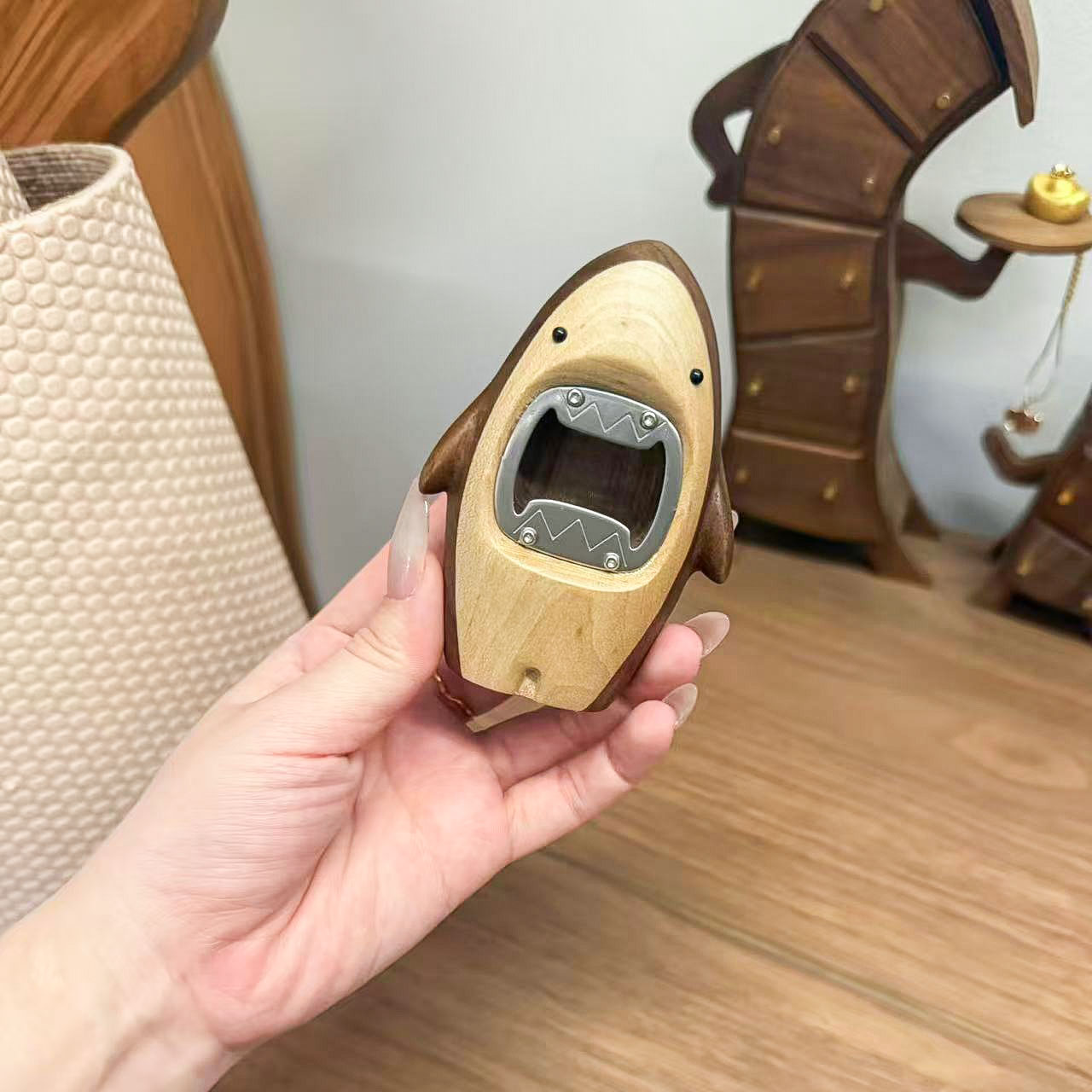 Creativo apribottiglie in legn - Kitchen Gadgets For Gifts recensione e prezzo